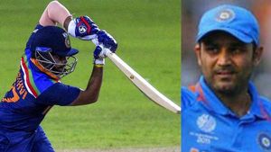 INDvSL: സെവാഗ് റീലോഡഡ്! പൃഥ്വി തന്നെ പിന്‍ഗാമി- വീരുവിന്റെ വമ്പന്‍ നേട്ടത്തിനൊപ്പം