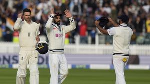 IND vs ENG: ലീഡ്‌സില്‍ ഇന്ത്യക്ക് ജയിക്കണോ? ചെയ്യേണ്ടത് ഒറ്റ കാര്യം, ഉപദേശിച്ച് മുന്‍ താരങ്ങള്‍