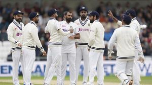IND vs ENG: 'ഈ ടീം അങ്ങനെ പെട്ടെന്ന് കീഴടങ്ങുതല്ല', മൂന്നാം ദിനം ഇന്ത്യ തിരിച്ചടിക്കുമെന്ന് ആകാശ്