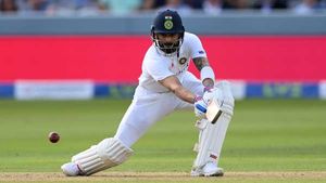 INDvENG: ബാറ്റ് ഒരു വഴിക്ക്, കാല്‍ മറ്റൊരു വഴിക്ക്! കോലിയുടെ ബാറ്റിങിനെക്കുറിച്ച് ഗവാസ്‌കര്‍