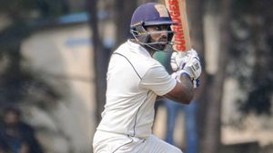 IND vs ENG: പുജാര മൂന്നാം ടെസ്റ്റില്‍ വേണോ? പകരക്കാരന്‍ ആരാവും? അവസരം കാത്ത് മൂന്ന് പേര്‍