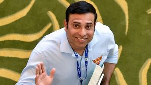 അവനേക്കാള്‍ മികച്ചൊരു ഓപ്ഷനില്ല; ഇന്ത്യയ്ക്കായി ഈ താരം ഓപ്പണ്‍ ചെയ്യണമെന്ന് ലക്ഷ്മണ്‍