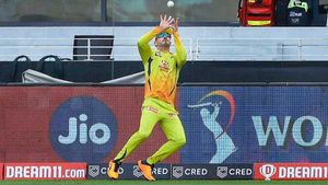 IPL 2021: രക്തം പൊടിയുന്ന കാല്‍മുട്ടുമായി ഫീല്‍ഡിങ്!- ഡുപ്ലെസി സിഎസ്‌കെയുടെ അഭിമാനമെന്ന് ഫാന്‍സ്