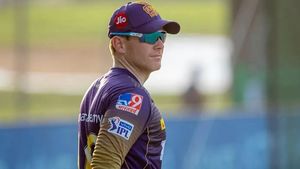 IPL 2021: കുറഞ്ഞ ഓവര്‍ നിരക്ക്,കെകെആര്‍ നായകന്‍ ഓയിന്‍ മോര്‍ഗന് 24 ലക്ഷം പിഴ ശിക്ഷ