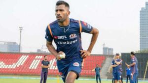 IPL 2021: ഹാര്‍ദിക്കിന് അഗ്നിപരീക്ഷ, ഹീറോയോ, വില്ലനോ? മുംബൈയ്ക്കു ചങ്കിടിപ്പ്