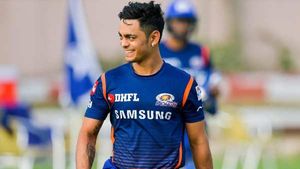 IPL 2021: ഇഷാന് മുംബൈ ടീമില്‍പ്പോലും ഇടമില്ല, ഇന്ത്യന്‍ 15 അംഗ ടീമില്‍ എങ്ങനെയെത്തി?