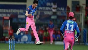 IPl 2021: 'അവന്‍ ഞങ്ങളുടെ ബ്രെറ്റ് ലീ', കാര്‍ത്തിക് ത്യാഗിയെ പ്രശംസിച്ച് സഞ്ജു, ഏറ്റെടുത്ത് മുന്‍ താരങ്ങള്‍