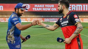 IPL 2021: കോലിയും രോഹിതും നേര്‍ക്കുനേര്‍, ആര് നേടും? കണക്കുകളും സാധ്യതാ 11നും അറിയാം