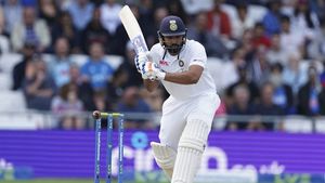 IND vs ENG: മറ്റൊരു നാഴികക്കല്ലുകൂടി പിന്നിട്ട് രോഹിത്, രണ്ടാം ദിനത്തിലെ പ്രധാന നേട്ടങ്ങളറിയാം
