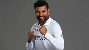 ആദ്യം എന്നെ ട്രോളും, പിന്നെ ഞാന്‍ ട്രോള്‍ ചെയ്യും!- കോലിയെ രോഹിത് 'വീഴ്ത്തിയത്' ആഘോഷിച്ച് ഫാന്‍സ്