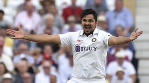 IND vs ENG: അഞ്ചാം ടെസ്റ്റില്‍ ജഡേജക്ക് പകരം ശര്‍ദുലിനെ ഇന്ത്യ പരിഗണിച്ചേക്കും- ലക്ഷ്മണ്‍