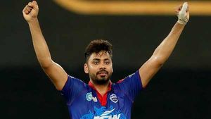 T20 World Cup: ഇന്ത്യന്‍ ടീമിലേക്കു ഐപിഎല്‍ കണ്ടെത്തലുകളുടെ ഒഴുക്ക്, ആവേശ് ഖാനും നറുക്കുവീണു!