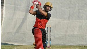 IPL 2021: 'ടൈം ഔട്ടില്‍ പറഞ്ഞത് ദേവ്ദത്തിന് നടപ്പിലാക്കാനായില്ല', ആര്‍സിബി കോച്ച് മൈക്ക് ഹെസന്‍