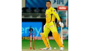 IPL 2021: ധോണിക്കു ബാറ്റിങില്‍ പിഴയ്ക്കുന്നതെവിടെ? കാരണങ്ങള്‍ ഇര്‍ഫാന്‍ പറയുന്നു