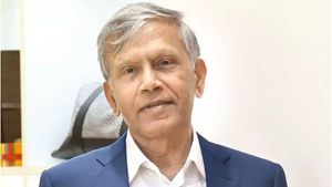 T20 World Cup: മുന്‍ പ്രകടനങ്ങള്‍ കൊണ്ട് മാത്രമാണ് ഹര്‍ദിക്കും ഭുവിയും ടീമില്‍ ഇടം നേടുന്നത്- ദോഷി