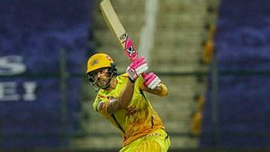 IPL 2021: ഡുപ്ലെസി സിക്‌സറടിക്കാന്‍ ആഗ്രഹിച്ചു! ഓറഞ്ച് ക്യാപ്പിനെക്കുറിച്ച് റുതുരാജിന്റെ മറുപടി
