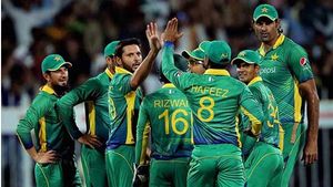 T20 World Cup 2021: 'പാകിസ്താന്‍ പണി തുടങ്ങി', ജഴ്‌സിയില്‍ ആതിഥേയരുടെ സ്ഥാനത്ത് ഇന്ത്യയല്ല, യുഎഇ