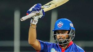 IPL 2021: പൃഥ്വി പുലിക്കുട്ടി തന്നെ! കുറിച്ചത് വമ്പന്‍ നേട്ടം- ആദ്യ ഡിസി താരം