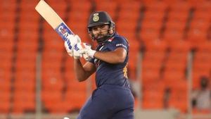 T20 World Cup: ഹിറ്റ്മാന്‍ മാത്രമല്ല ഡെക്ക്മാനും! നാണക്കേടിന്റെ റെക്കോര്‍ഡ് മെച്ചപ്പെടുത്തി രോഹിത്