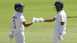 IND vs NZ: രഹാനെയും പുജാരയും 'നന്നാവില്ല', വീണ്ടും അതേ അബദ്ധം- മാറ്റാന്‍ സമയമായി?