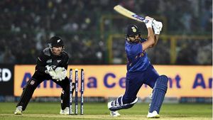 IND vs NZ T20: ഒരു സിക്‌സകലെ രോഹിത്തിനെ കാത്ത് വമ്പന്‍ നേട്ടം, കോലിയെ മറികടക്കാന്‍ ഗപ്റ്റില്‍