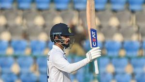 IND vs NZ: രണ്ടില്‍ ആരെ മാറ്റും? ഇന്ത്യക്കു തലവേദനയായി ശ്രേയസിന്റെ കിടിലന്‍ അരങ്ങേറ്റം