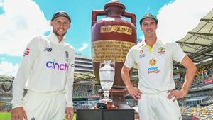 Ashes: ഇതുക്കും മേലെ മറ്റൊന്നില്ല, ടെസ്റ്റിലെ എല്‍ ക്ലാസിക്കോ- ആദ്യ അങ്കം പ്രിവ്യു, ടീം എല്ലാമറിയാം
