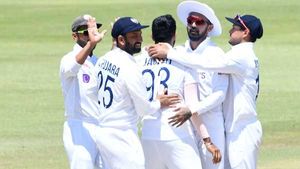 IND vs SA: ഇന്ത്യ ഒന്നില്‍ നിര്‍ത്തില്ല! ടെസ്റ്റ് പരമ്പര തൂത്തുവാരും- കാരണം ചൂണ്ടിക്കാട്ടി മുന്‍ സെലക്ടര്‍