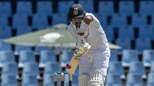 IND vs SA: 'ആശാന്മാരെ മലര്‍ത്തിയടിച്ച് കെ എല്‍ രാഹുല്‍', ദ്രാവിഡിന്റെയും സച്ചിന്റെയും റെക്കോഡിനൊപ്പം