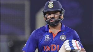 IND vs SA: പരിക്കില്‍ നിന്ന് രോഹിത് മുക്തനായില്ല, ഇന്ത്യയുടെ ഏകദിന ടീം പ്രഖ്യാപനം ഇന്നുണ്ടായേക്കും