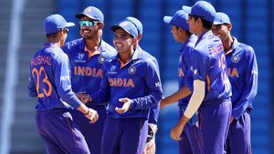 U19 World Cup: ധവാന്റെ റെക്കോര്‍ഡ് തകര്‍ത്ത് രാജ്! ഉഗാണ്ടയെ ഇന്ത്യ മുക്കി- ജയം 326 റണ്‍സിന്