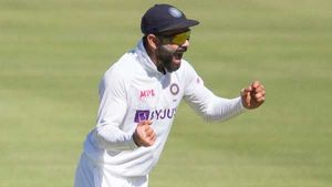 ക്യാപ്റ്റന്‍സി രാജിക്കു പിന്നാലെ കോലിക്കു ടെസ്റ്റില്‍ നേട്ടം, രോഹിത് 'താഴേക്കു വീണു'