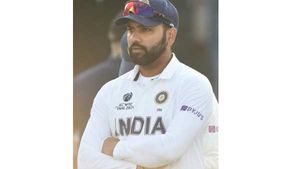 ടെസ്റ്റ് നായകനായി രോഹിത് വേണ്ട! പ്രശ്‌നമുണ്ട്, രണ്ടു പേരെ നിര്‍ദേശിച്ച് മുന്‍ താരം
