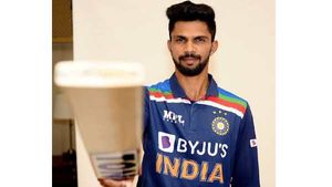IND vs SA: റുതുരാജിനോടു രാഹുലിനു അസൂയ! ഓറഞ്ച് ക്യാപ്പ് കൈവിട്ടതിന്റെ ദേഷ്യം- പ്രതികരിച്ച് ഫാന്‍സ്