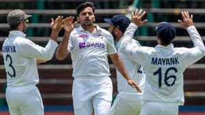 IND vs SA: ശര്‍ദ്ദുല്‍ ഇനി കുംബ്ലെയ്ക്കും ശ്രീനാഥിനുമൊപ്പം! 'ഫൈഫറുമായി' എലൈറ്റ് ക്ലബ്ബില്‍