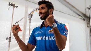 IPL: മുംബൈ ടീമിലെത്തിയത് എങ്ങനെ? ഓസീസ് സൂപ്പര്‍ താരത്തെ വിറപ്പിച്ചത് നിര്‍ണായകമായെന്നു ബുംറ
