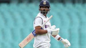 Ranji trophy 2022: ടെസ്റ്റ് ടീമില്‍ നിന്നു പുറത്ത്, പിന്നാലെ ഡെക്കായി രഹാനെ!