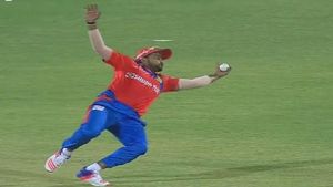 IPL 2022: 'ഈ കൈകള്‍ ചോരില്ല', കൂടുതല്‍ ക്യാച്ച് നേടിയ അഞ്ച് പേരിതാ, മൂന്ന് ഇന്ത്യക്കാര്‍