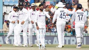 IND vs SL: പ്രമുഖ സ്പിന്നര്‍ പുറത്ത്, പകരം ഓള്‍റൗണ്ടര്‍- ഇന്ത്യന്‍ ടീം പ്രഖ്യാപിച്ചു