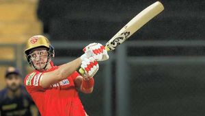 IPL 2022: അമ്പമ്പോ, എന്തൊരു സിക്‌സര്‍- ഏറ്റവും വലിയ സിക്‌സറടിച്ച് ലിവിങ്‌സ്റ്റണ്‍!