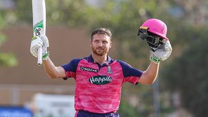 IPL 2022: 'അവന്‍ ഇന്ത്യക്കായി മൂന്ന് ഫോര്‍മാറ്റിലും കളിക്കും', സഞ്ജുവല്ല, പ്രവചിച്ച് ബട്‌ലര്‍