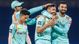 IPL 2022: ഉദിച്ചുയര്‍ന്ന് ലഖ്‌നൗ, ഹൈദരാബാദിനെതിരേ 12 റണ്‍സ് ജയം, ആവേഷിന് നാല് വിക്കറ്റ്