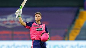 IPL 2022: ബട്‌ലര്‍ ഷോ, സീസണിലെ മൂന്നാം സെഞ്ച്വറി, കുറിച്ച എല്ലാ റെക്കോഡുകളുമിതാ