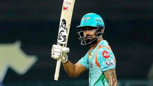 IPL 2022: 'എട്ടിലും പൊട്ടി മുംബൈ', ലഖ്‌നൗവിന് തകര്‍പ്പന്‍ ജയം, രാഹുലിന് സെഞ്ച്വറി