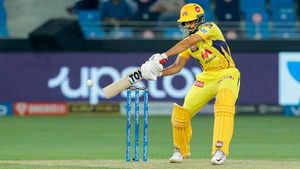IPL 2022: അഞ്ചാം മത്സരത്തിലും റുതുരാജ് ഫ്‌ളോപ്പ്, 'നീലക്കുറിഞ്ഞി', കുടുക്കിയത് ഹെയ്‌സല്‍വുഡ്