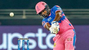 IPL 2022: മാസ്സായി തുടങ്ങും, പിന്നെ നേരെ താഴേക്ക്! സഞ്ജുവിന് ചോപ്രയുടെ ഉപദേശം