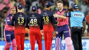 IPL 2022: ആര്‍സിബിക്ക് പിഴച്ചതെവിടെ? തോല്‍വിക്ക് മൂന്നു കാരണങ്ങള്‍