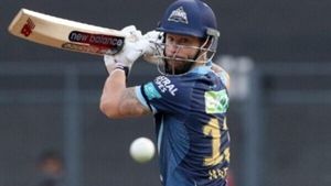 IPL 2022: എന്തൊരു ഫ്‌ളോപ്പാണ്, ഗുജറാത്തിന് വേണ്ടി ഇനി കളിക്കില്ല, വേഡിന്റെ ഭാവി പ്രവചിച്ച് ഫാന്‍സ്