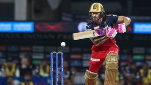 IPL 2022: രോഹിത് രക്ഷിക്കണം, ഡല്‍ഹിയെ വീഴ്ത്തണം, മുംബൈയോട് അഭ്യര്‍ഥനയുമായി ഡുപ്ലെസി