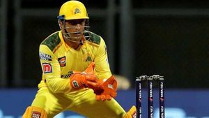 IPL 2022: ആദ്യ ബോള്‍ സിക്സര്‍, ധോണി നല്‍കിയ ഉപദേശം കന്നി വിക്കറ്റ് നേടിത്തന്നതായി യുവതാരം